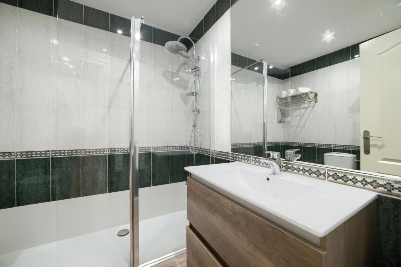 Apartamentos4U Tudela Centro Bagian luar foto
